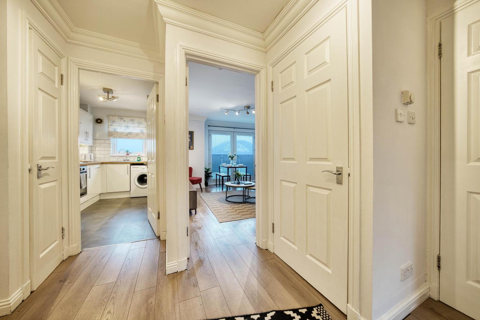 Modern 2 Bed Flat With Free Parking Apartment Glasgow Exterior photo